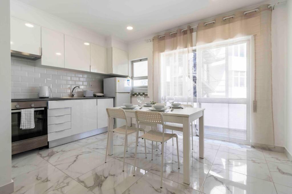 Modern Apartment Beach View Armação de Pêra 외부 사진