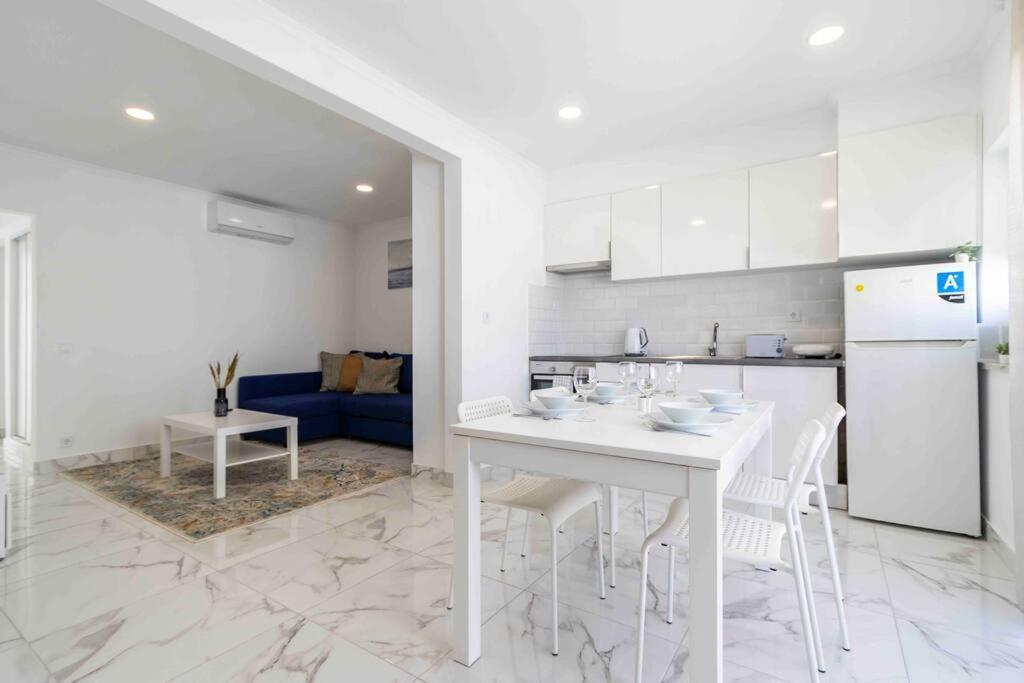 Modern Apartment Beach View Armação de Pêra 외부 사진
